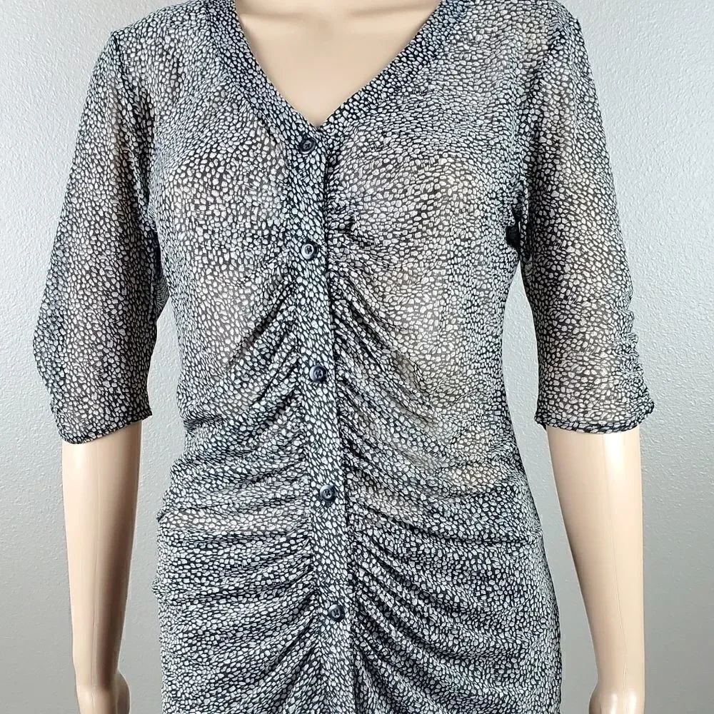 CAbi
Black and Gray Animal Print